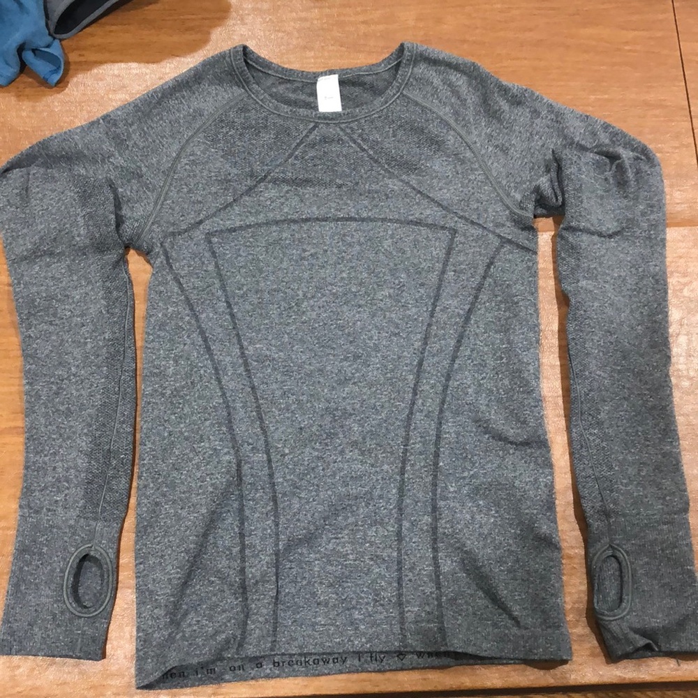 Long sleeve Ivivva top